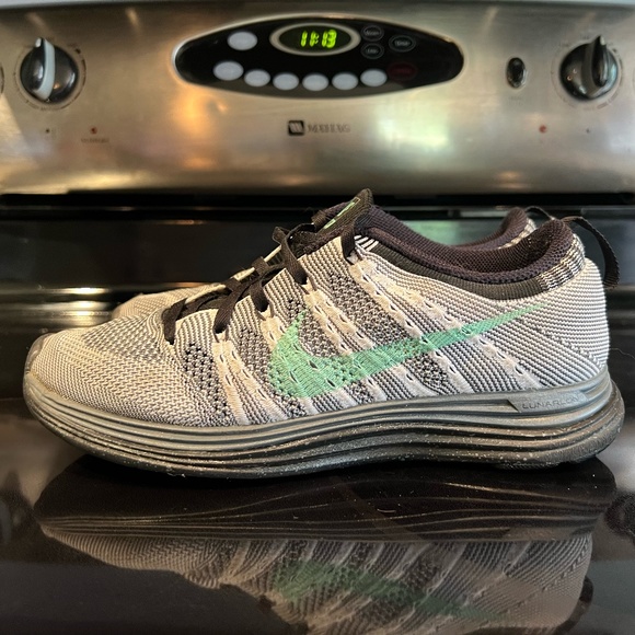 Nike Flyknit Lunar1+, Size 7.5 - Picture 5 of 9